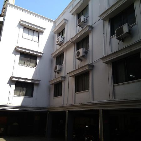 Oyo 14933 Rpr Residency Hotell Chennai Eksteriør bilde
