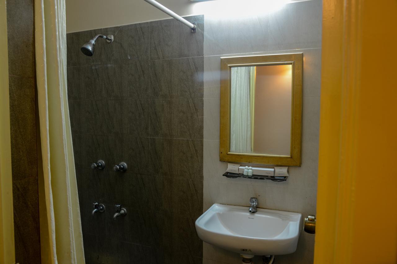 Oyo 14933 Rpr Residency Hotell Chennai Eksteriør bilde