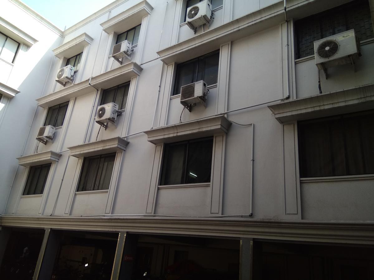Oyo 14933 Rpr Residency Hotell Chennai Eksteriør bilde
