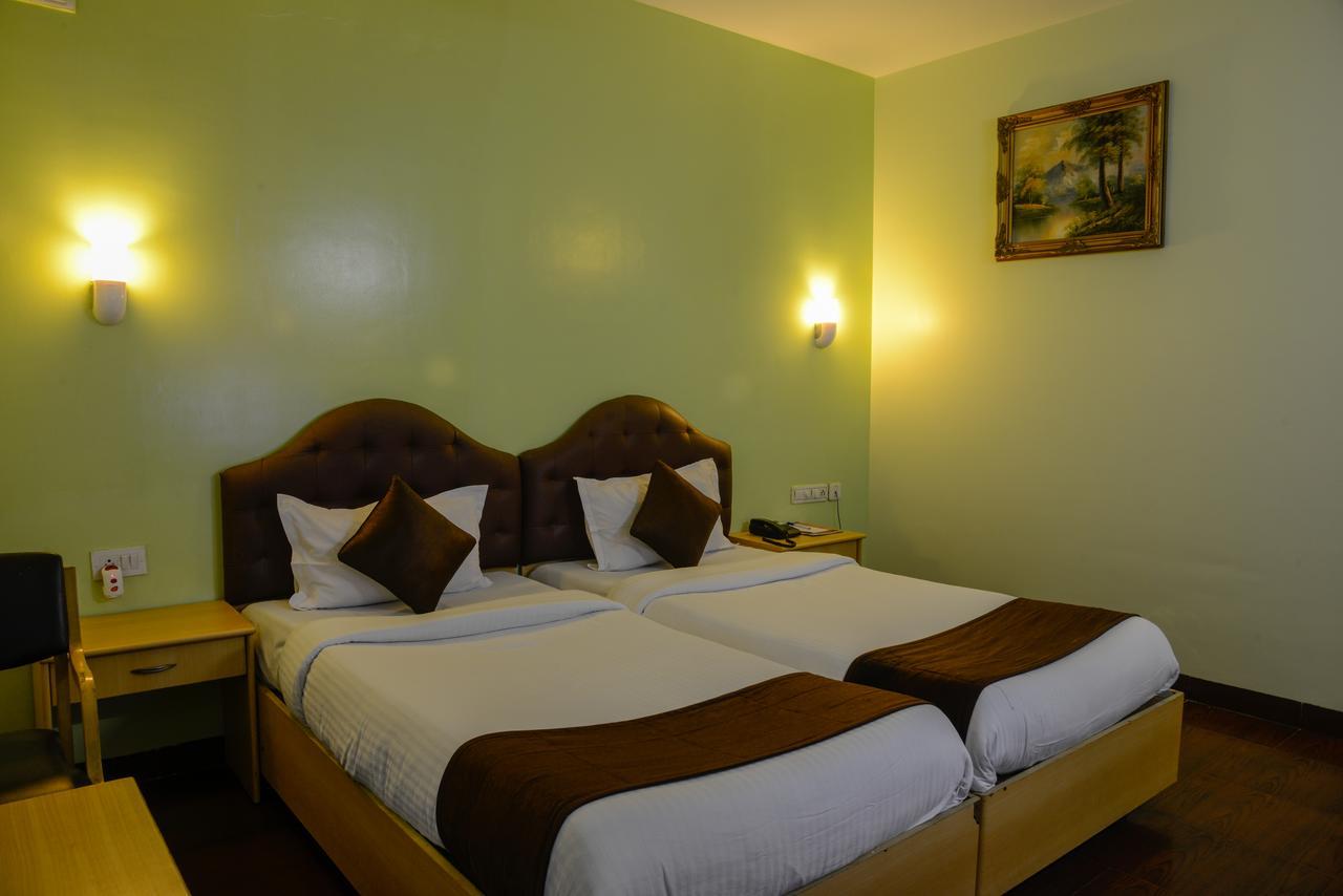 Oyo 14933 Rpr Residency Hotell Chennai Eksteriør bilde